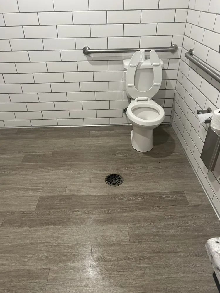 Affordable landscaping services experts serving Dayton, OH - Y&J Cleaning