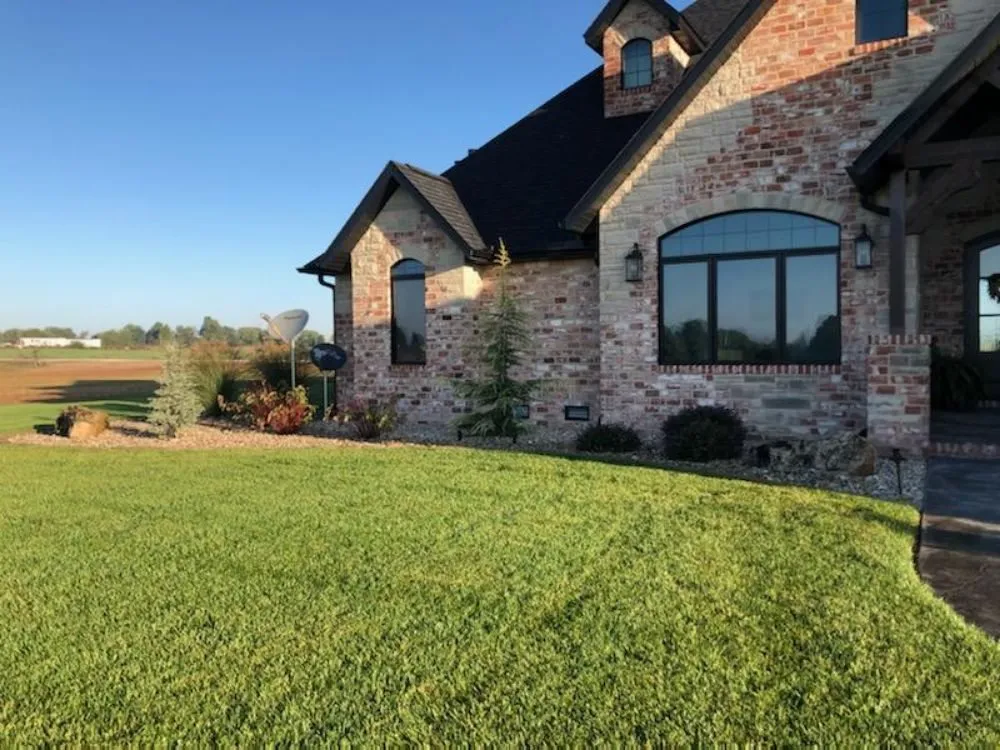 Affordable yard cleanup service in Nixa, MO by Yoder Lawn