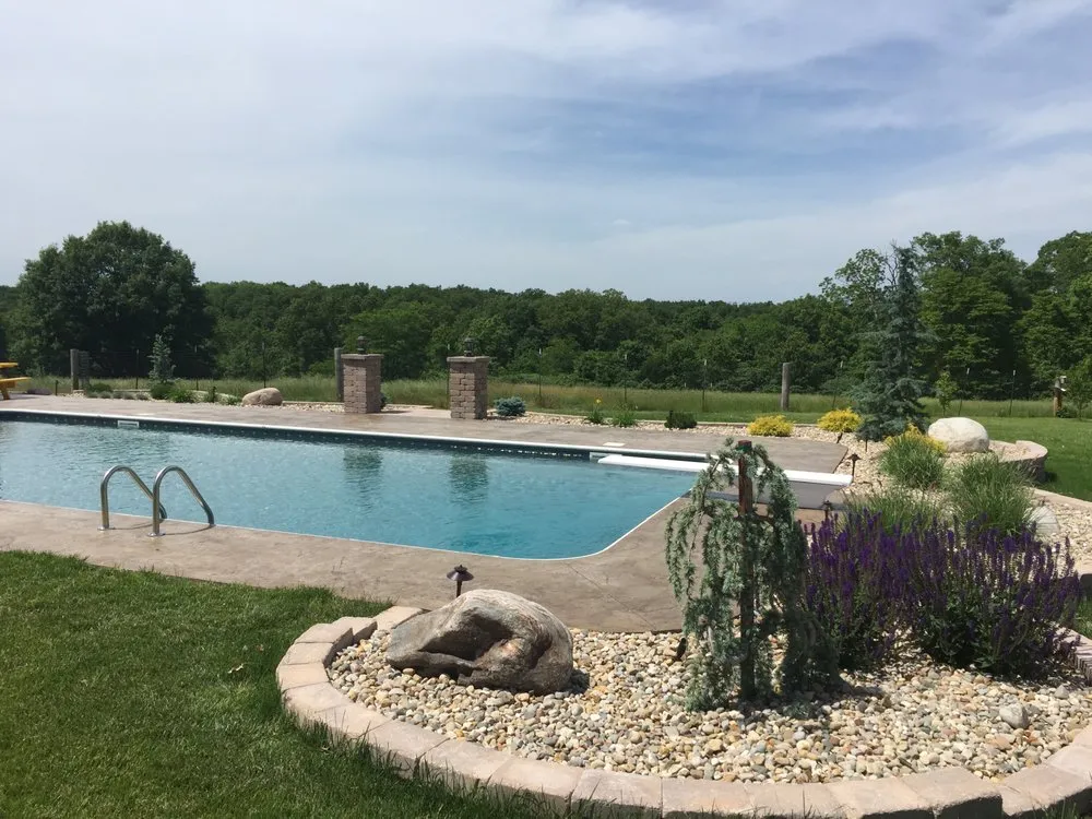 Professional residential landscaping in Nixa, MO - Yoder Lawn
