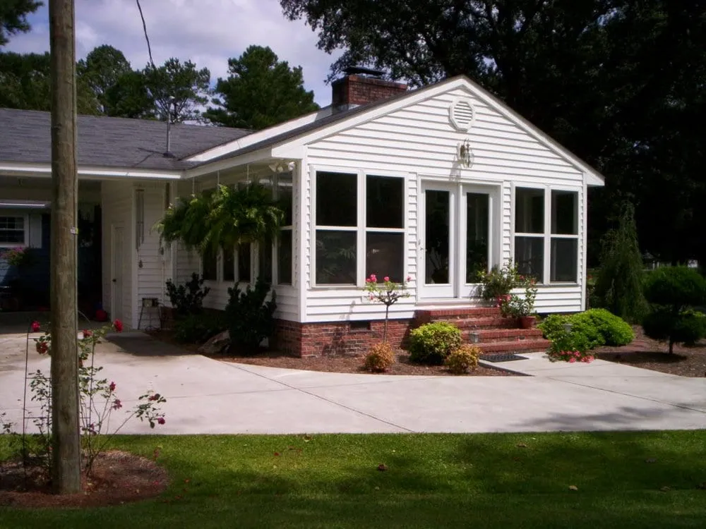 Custom residential landscaping experts serving Russellville, KY - Yoder's Home Improvement