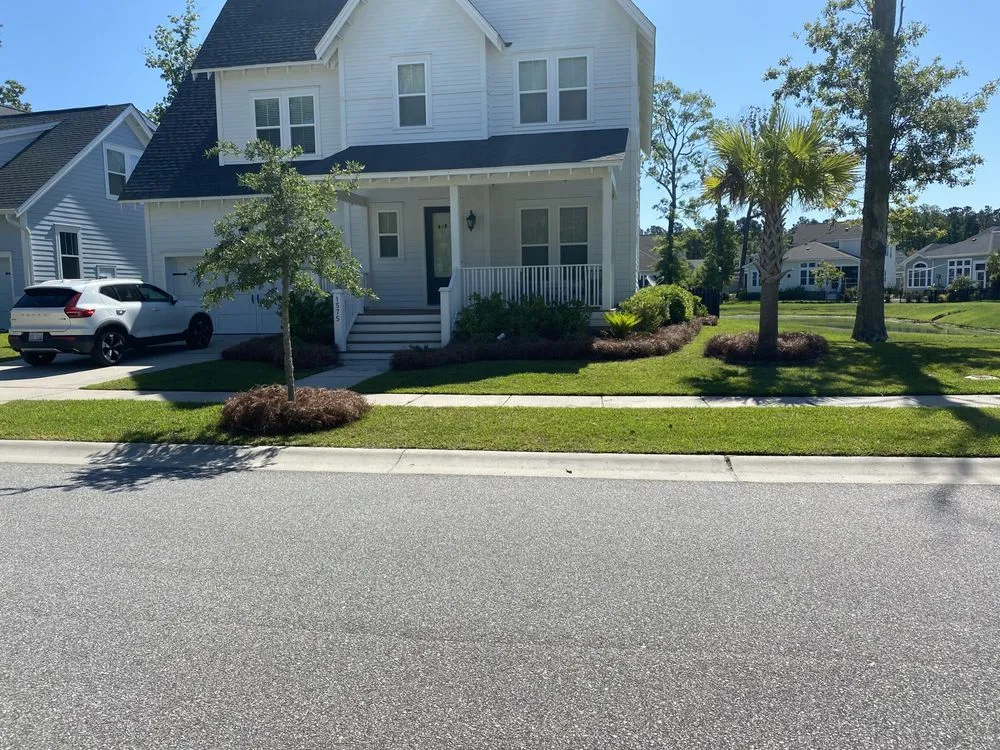 Professional lawn care service in Mount Pleasant, SC by Yogi's Turf Lawn Care