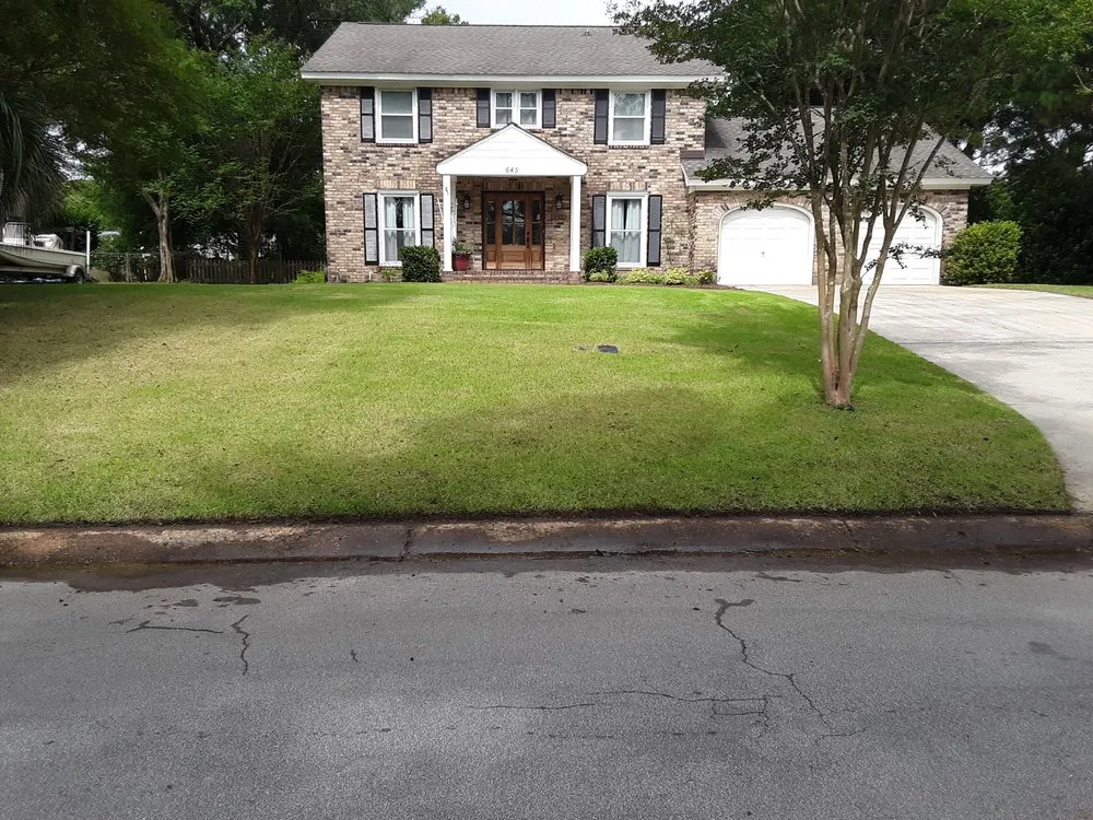 Top-rated landscape installation with custom design across Mount Pleasant, SC - Yogi's Turf Lawn Care