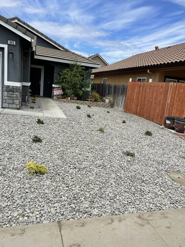 Trusted garden landscaping for beautiful yards in Woodland, CA by Yolo Landscaping