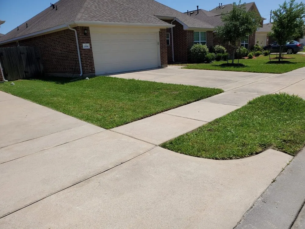 Trusted residential landscaping in Katy, TX - Yolye Maid Services
