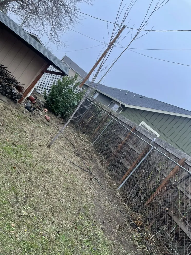 Trusted yard cleanup service with custom design in Medford, OR by Yoni Lawn Services