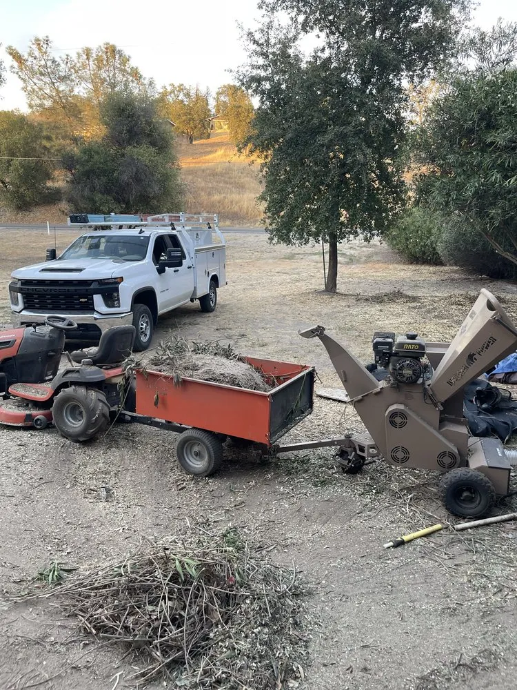 Custom residential landscaping in Coarsegold, CA - Yosemite Live Edge