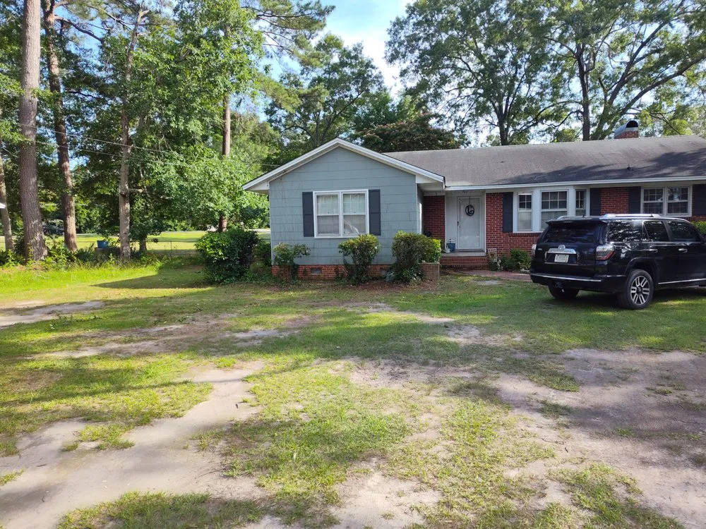 Local yard cleanup service in McColl, SC - You Call We Haul