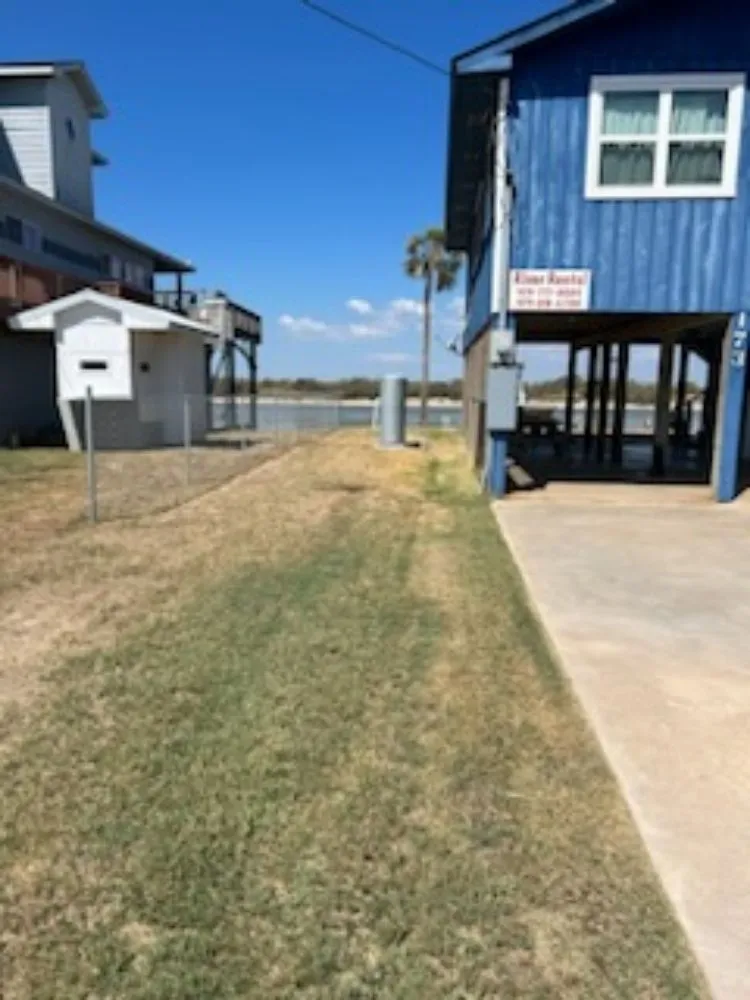 Trusted yard cleanup service in Bay City, TX - You Grow It I Mow It