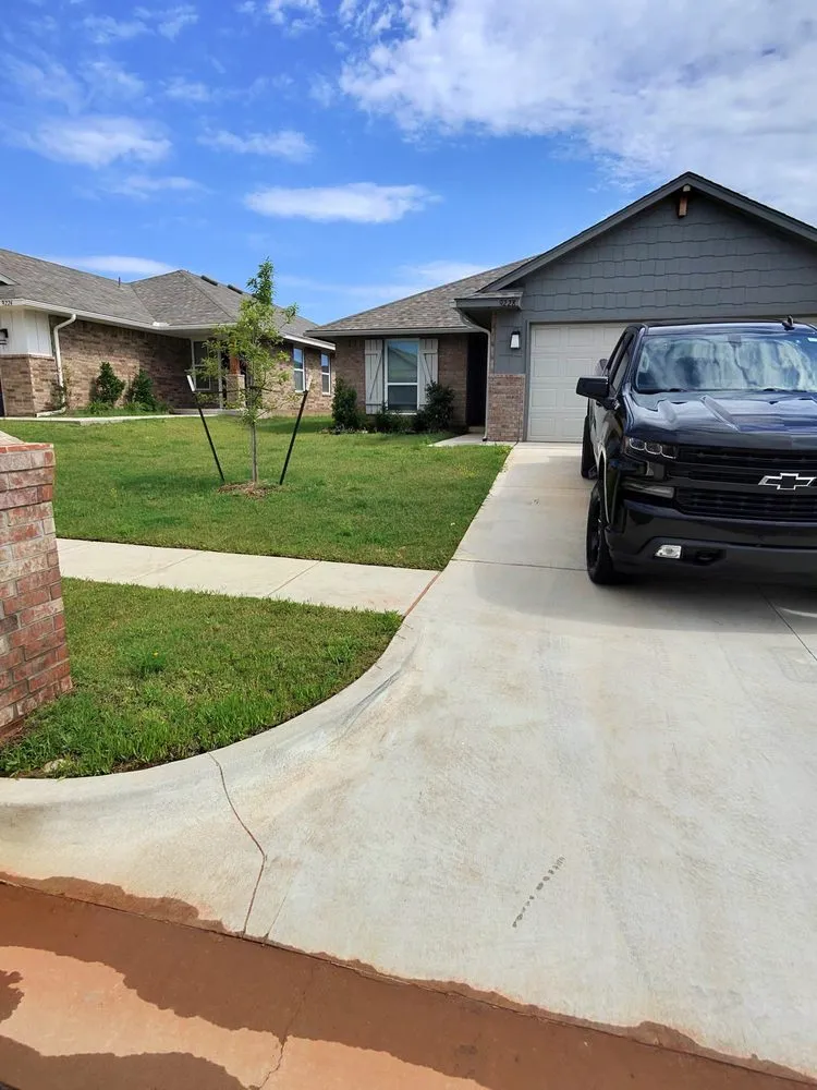 Affordable lawn mowing service experts serving Oklahoma City, OK - You See It Lawn Service