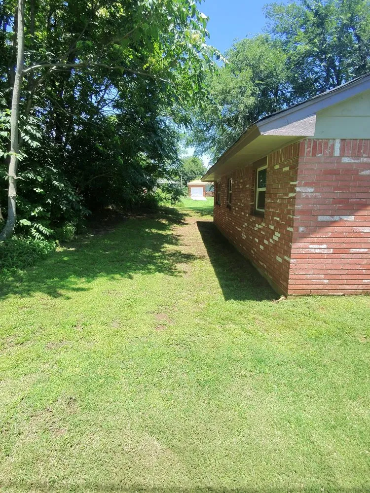 Affordable lawn care service experts serving Oklahoma City, OK - You See It Lawn Service