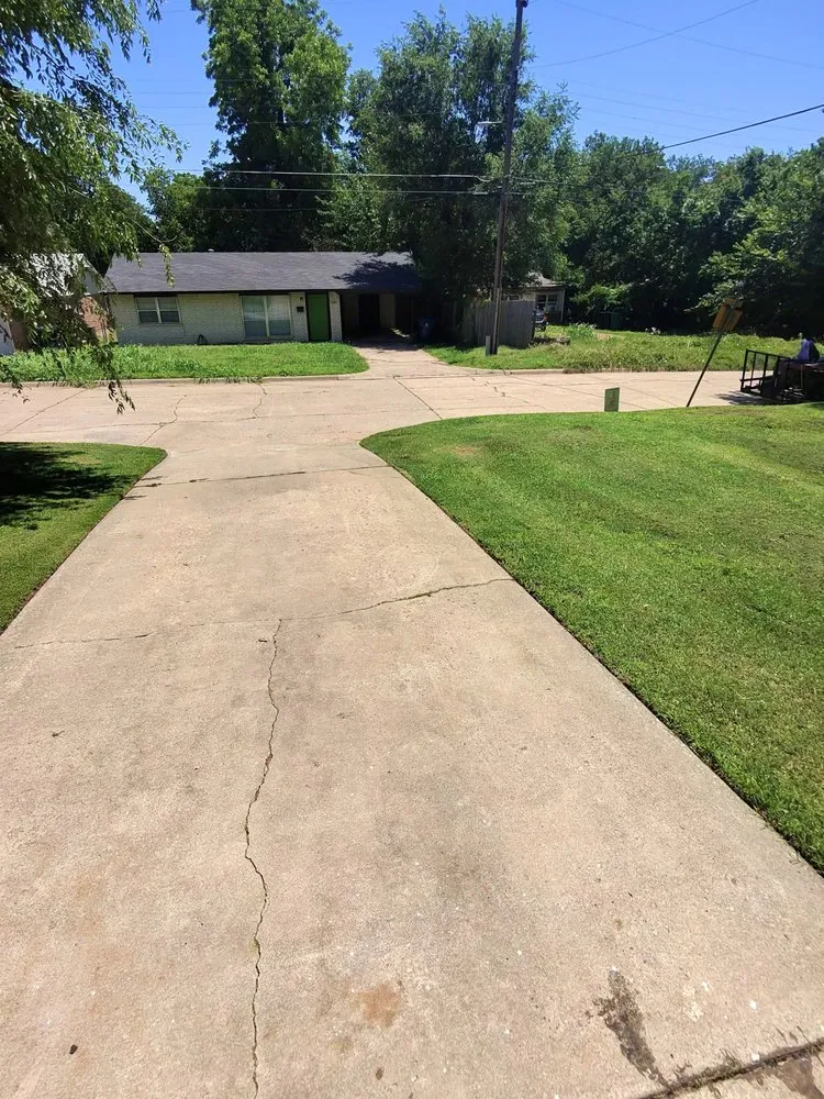 Expert outdoor landscaping experts serving Oklahoma City, OK - You See It Lawn Service