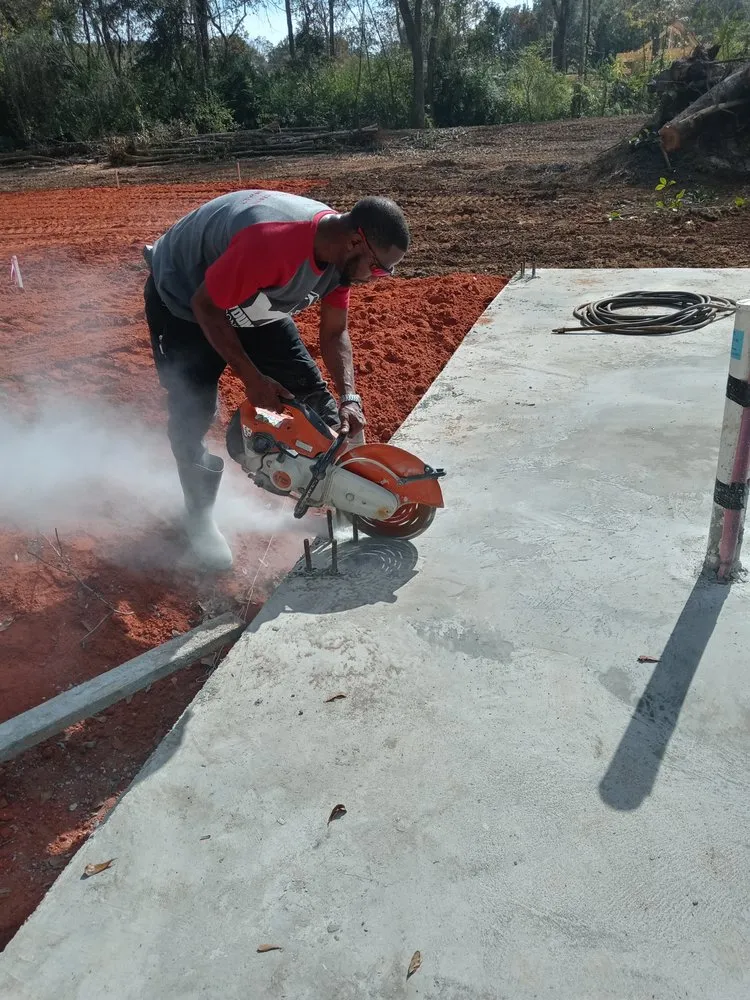 Trusted lawn mowing service for outdoor upgrades across Mobile, AL - Young Guns Construction