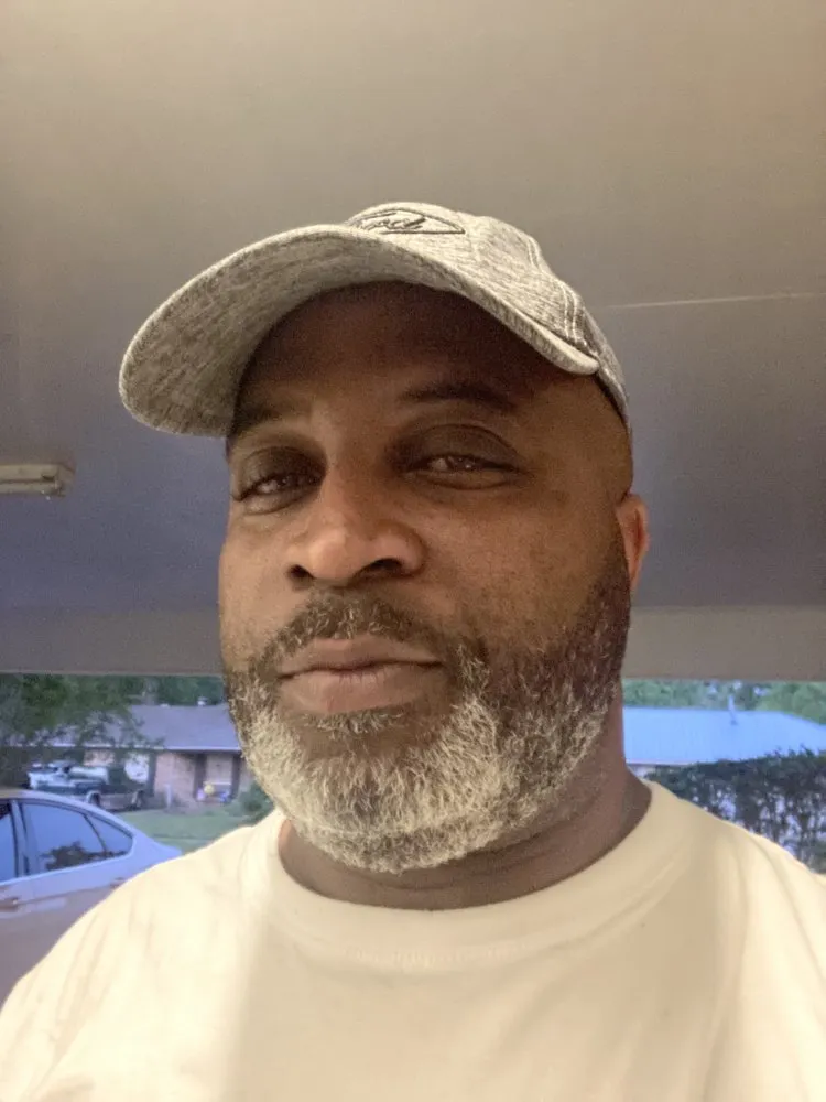 Custom residential landscaping in Baton Rouge, LA by Youngs Lawn Care