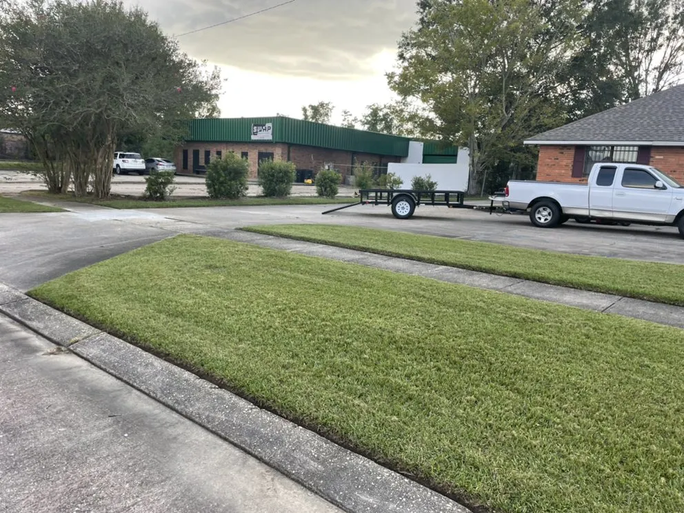 Local lawn care service with custom design across Baton Rouge, LA - Youngs Lawn Care