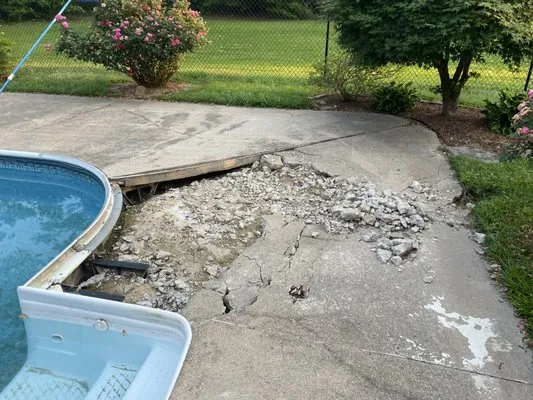 Young's Outdoor Solutions Logo