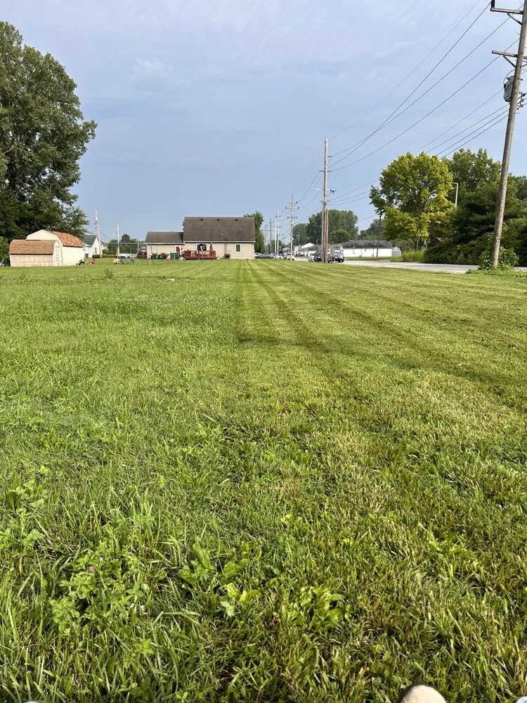 Trusted landscape installation for homes across Centreville, IL - Young’s Precision Lawn Landscaping