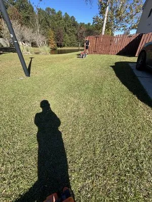 Youngster Lawnmowing Services Logo