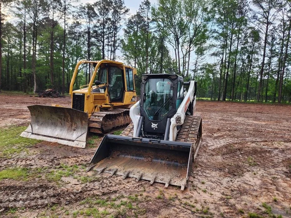 Professional landscaping services in Broken Bow, OK - Younts Universal Services