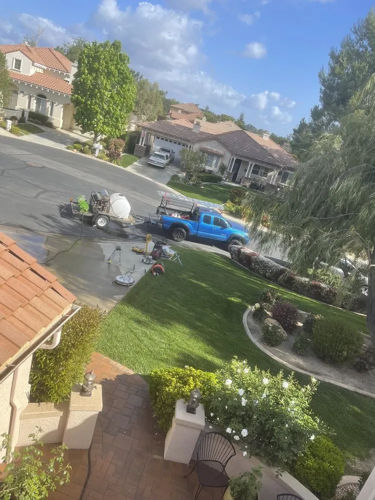 Local lawn mowing service near you in Lake Elsinore, CA by Your 1stop maintenance