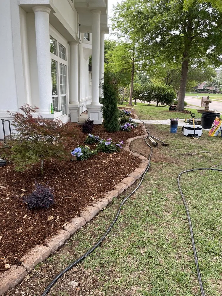 Affordable residential landscaping experts serving Dallas, TX - Your Choice Landscaping