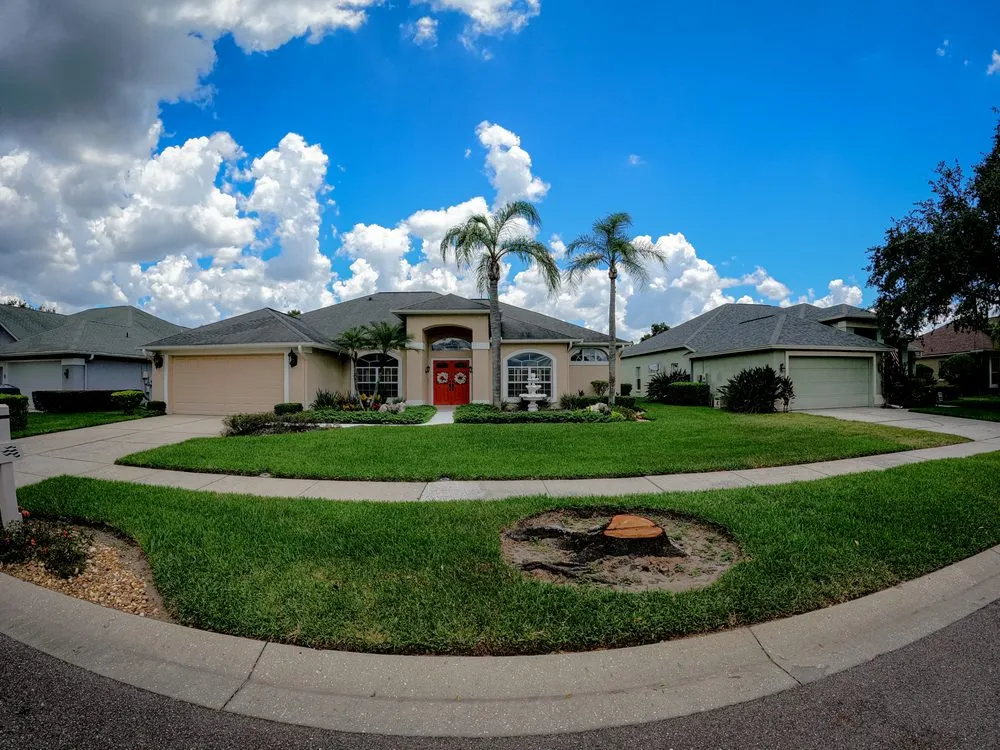 Affordable lawn care service experts serving Plant City, FL - Your Green Team