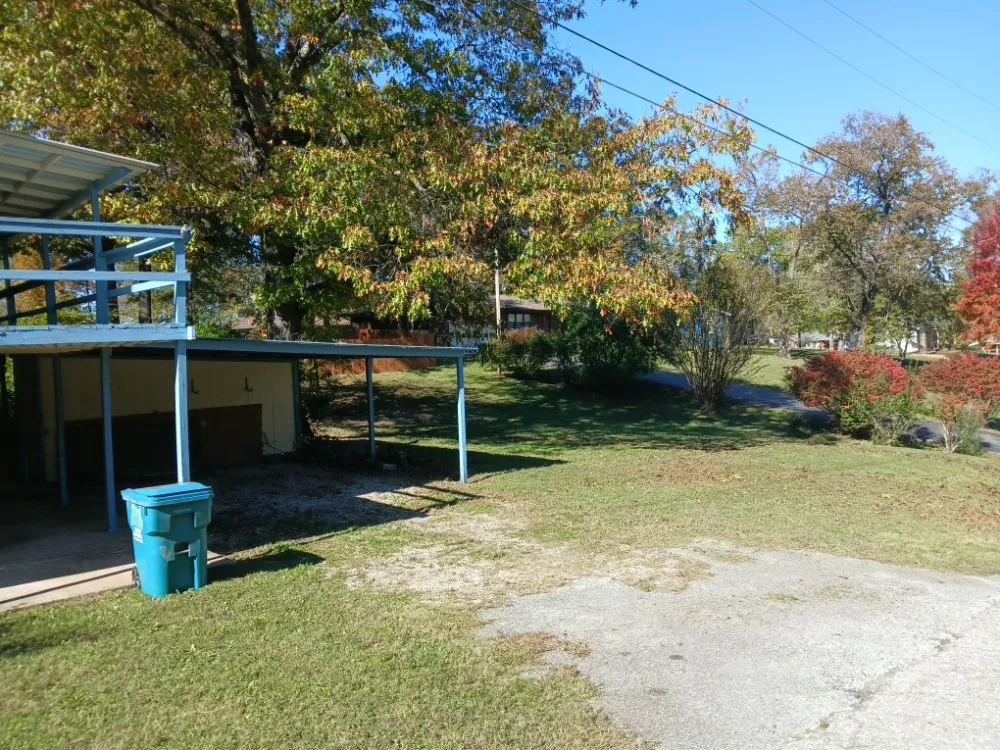 Local garden landscaping near you across Forsyth, MO - Your Lawn