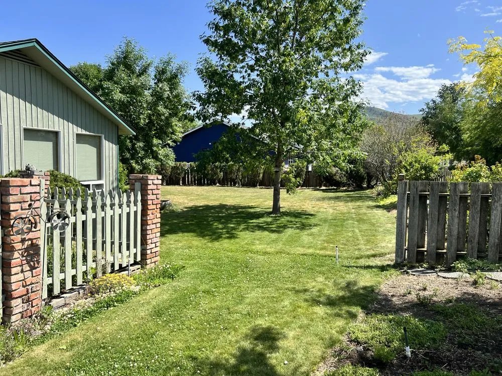 Reliable garden landscaping in East Wenatchee, WA by Your Lawn Guy