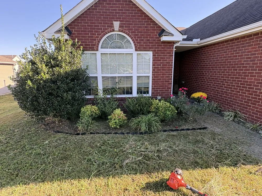 Custom landscaping services experts serving Hendersonville, TN - Your Lawn Guy
