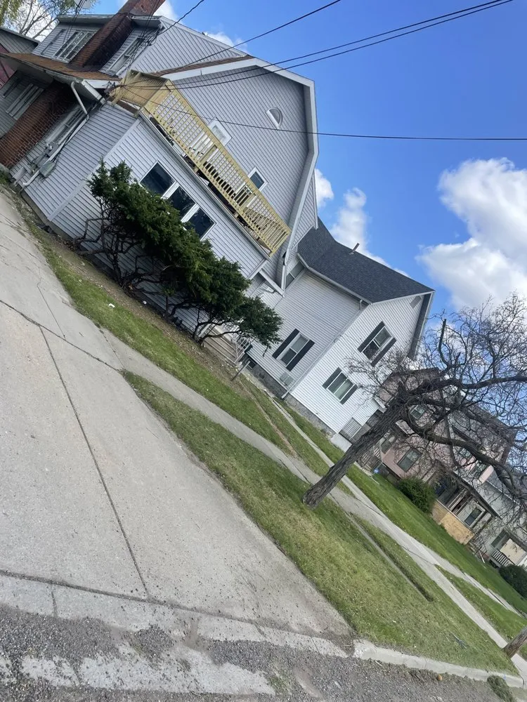 Expert yard cleanup service experts serving Lansing, MI - Your Lawn Guy