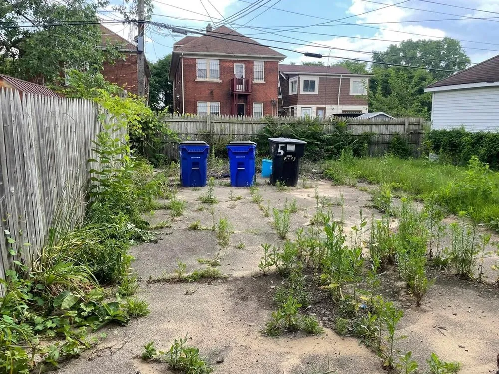 Professional landscaping services experts serving Detroit, MI - Your Lawn My Lawn Landscaping