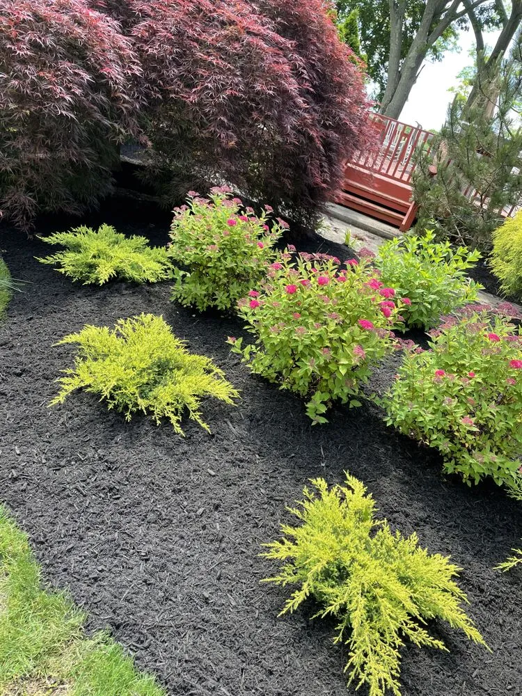 Reliable garden landscaping experts serving Red Bank, NJ - Your Lawn Service