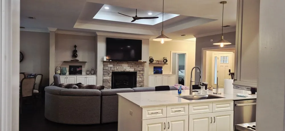 Affordable lawn mowing service experts serving Tallahassee, FL - Your Maid Cinnie