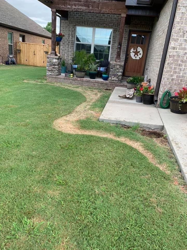 Affordable landscaping services experts serving Russellville, AL - Yovani Lawn Care