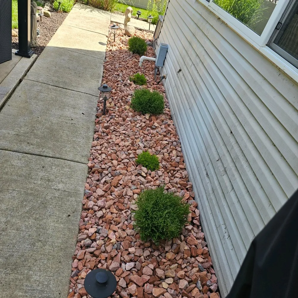 Expert yard maintenance in Romeoville, IL - Y&R Landscaping
