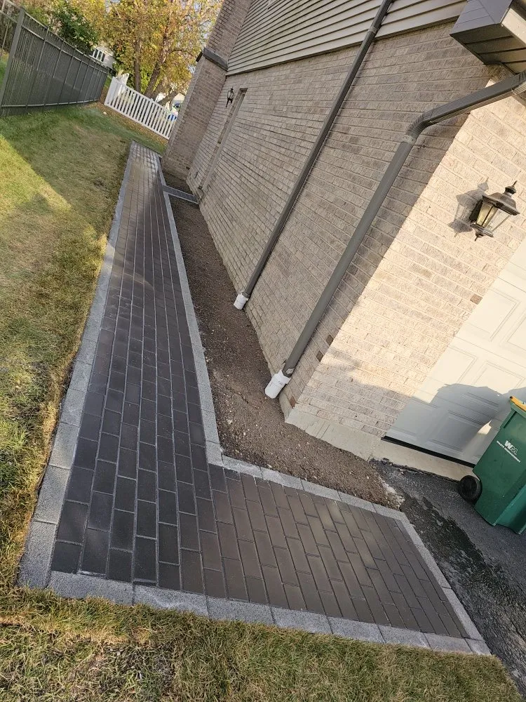 Local residential landscaping experts serving Romeoville, IL - Y&R Landscaping