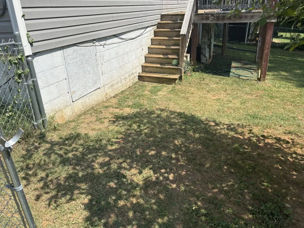 Expert garden landscaping experts serving Lynchburg, VA - Yrn Mowing