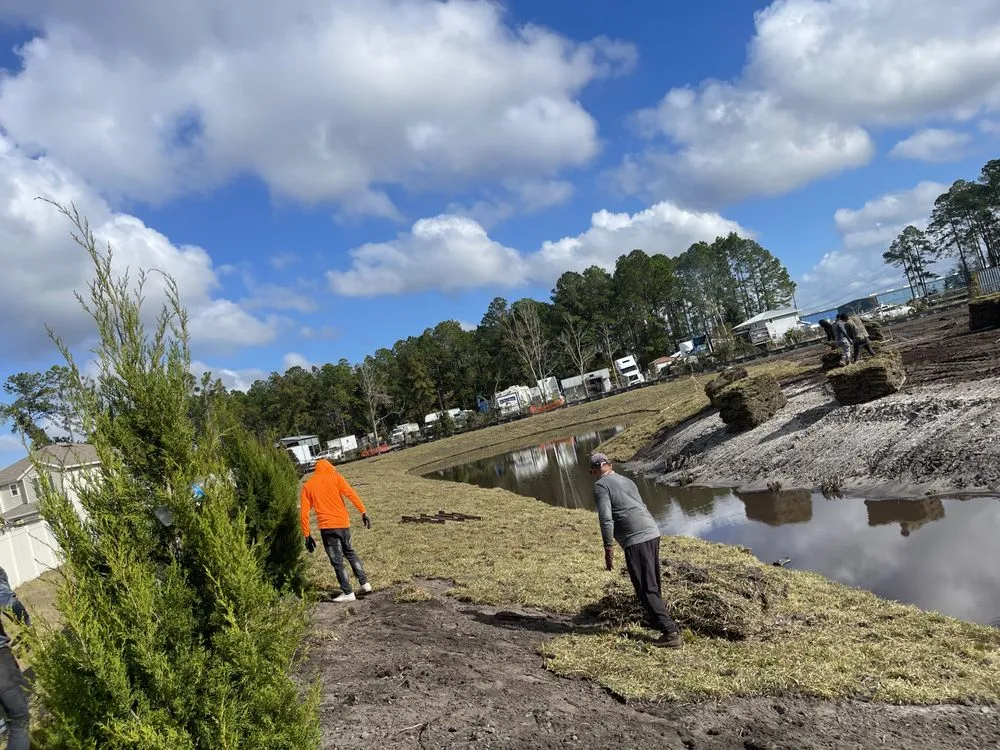 Custom outdoor landscaping for outdoor upgrades across Jacksonville, FL - YY Sod&mulchs