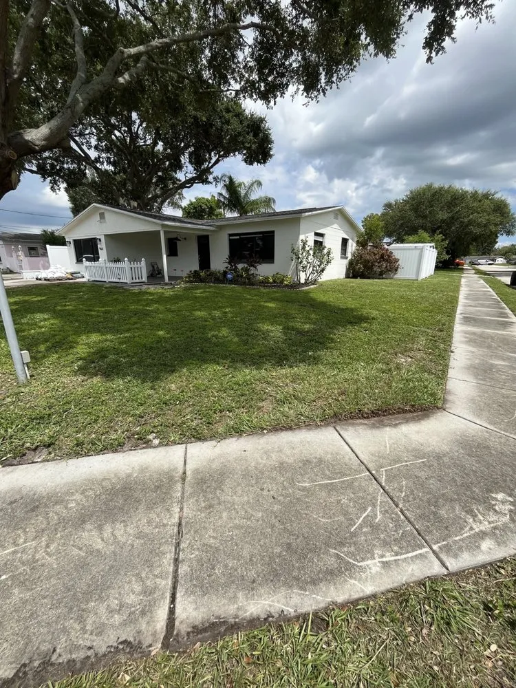 Local landscape design in Largo, FL by YZY Cleaning & Gardening