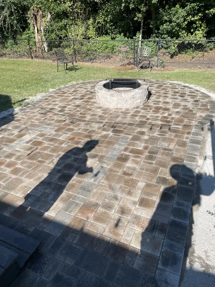 Top-rated lawn mowing service with custom design across Robertsdale, AL - Z C Landscaping