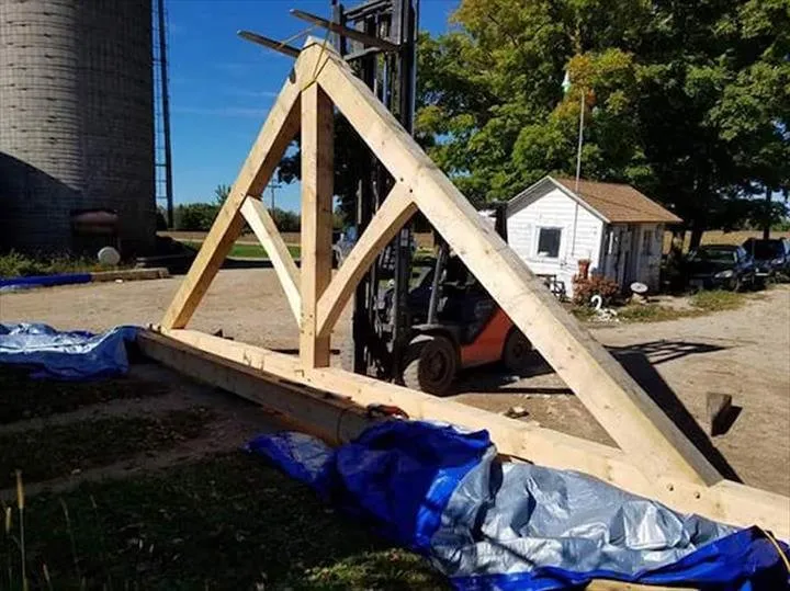 Professional outdoor landscaping in New London, WI by Zabel's Sawmill