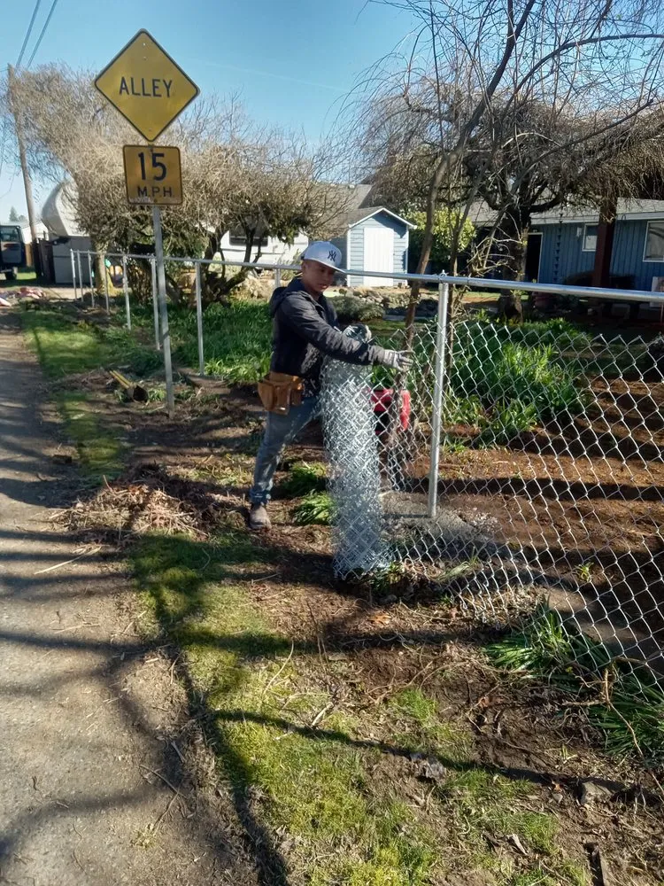 Trusted yard cleanup service in Poulsbo, WA - Zacarias Landscape