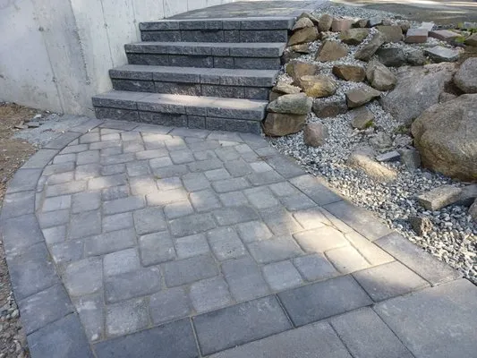 Zacarias Tree & Landscaping Logo