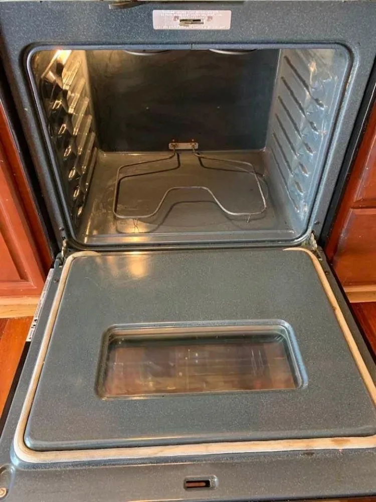 Custom yard cleanup service for outdoor upgrades in Owings Mills, MD by Zac&Flor lawn housekeeping