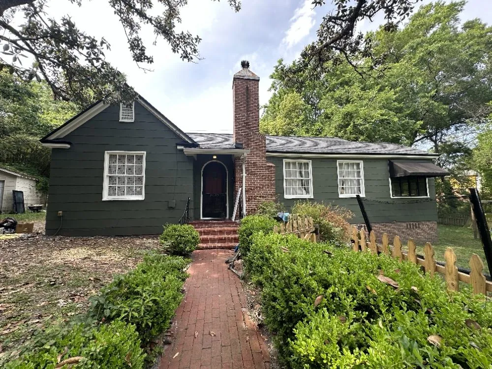 Custom lawn care service in Jacksonville, FL - Zach Day