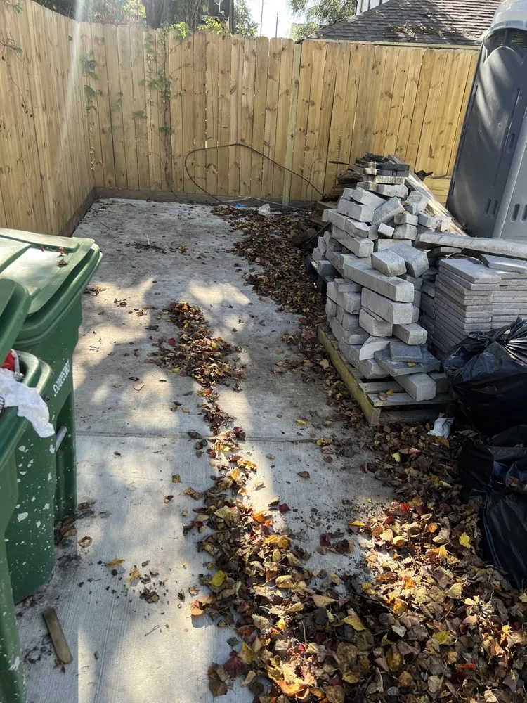 Reliable lawn mowing service in Houston, TX by Zachary Scott Lawn Service