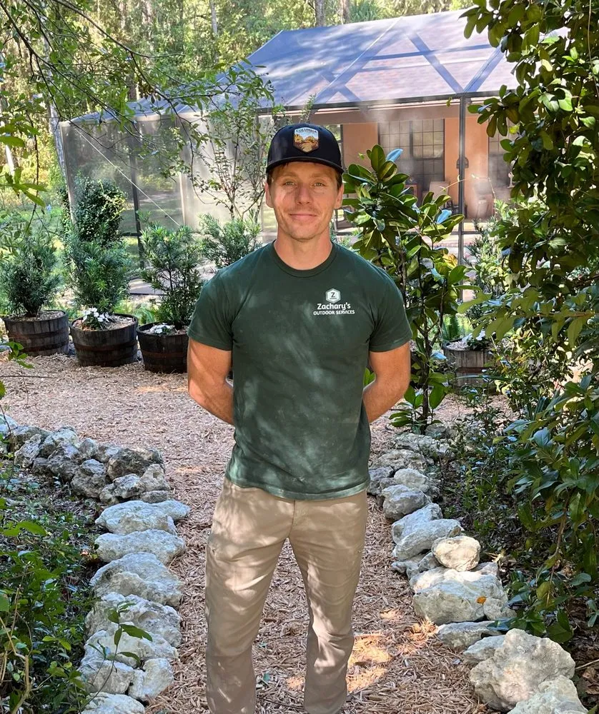 Local yard maintenance for homes in Dunnellon, FL by Zachary's Outdoor Services
