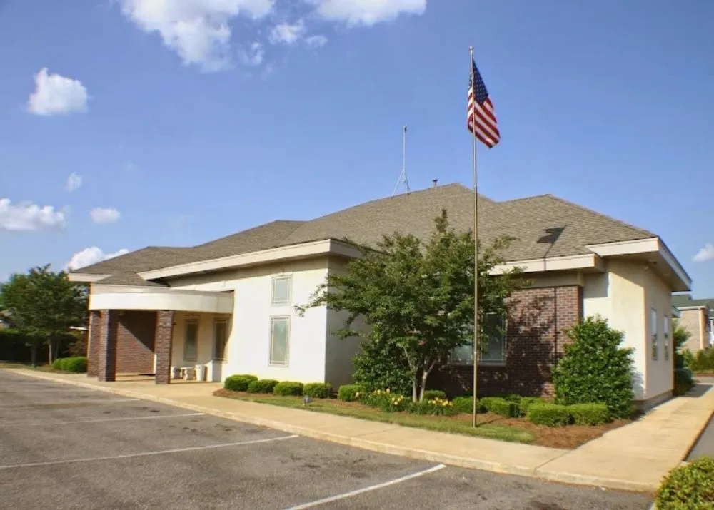 Local lawn mowing service experts serving Prattville, AL - Zach's Landscaping