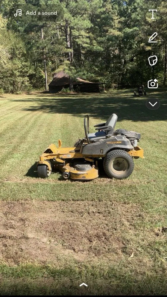 Local lawn care service experts serving Grenada, MS - Zach’s Lawn Care & Cleanup