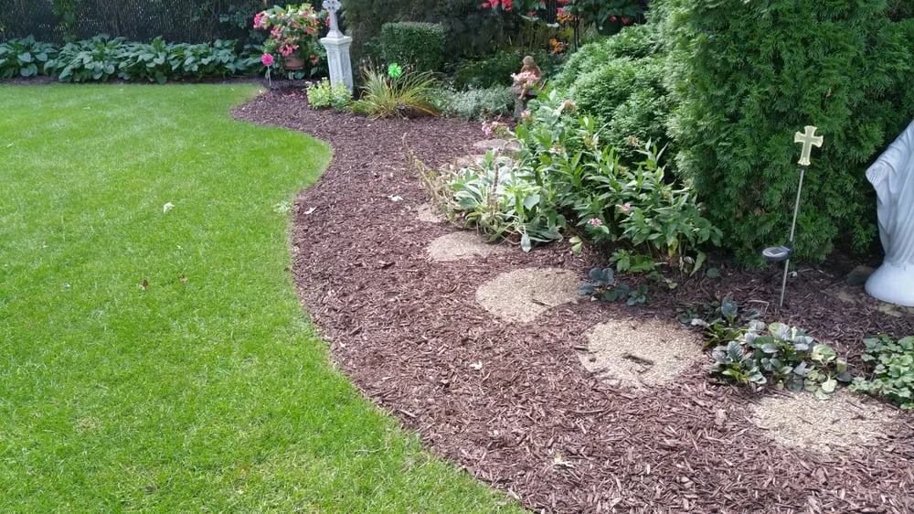 Expert yard maintenance experts serving Kenosha, WI - Zach's Lawn Care