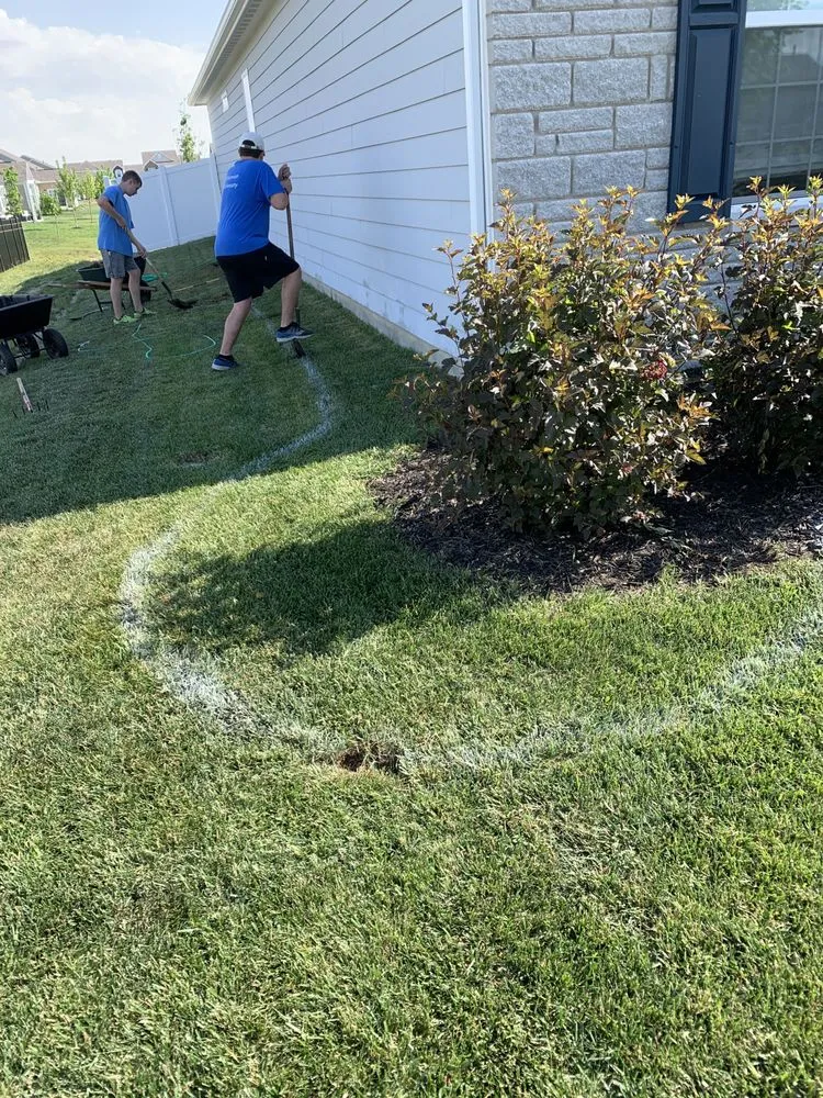 Professional lawn care service experts serving Lebanon, IN - Zach’s Lawn Care